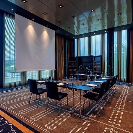 Hyatt Regency Dusseldorf Hotel Kültér fotó Meeting room