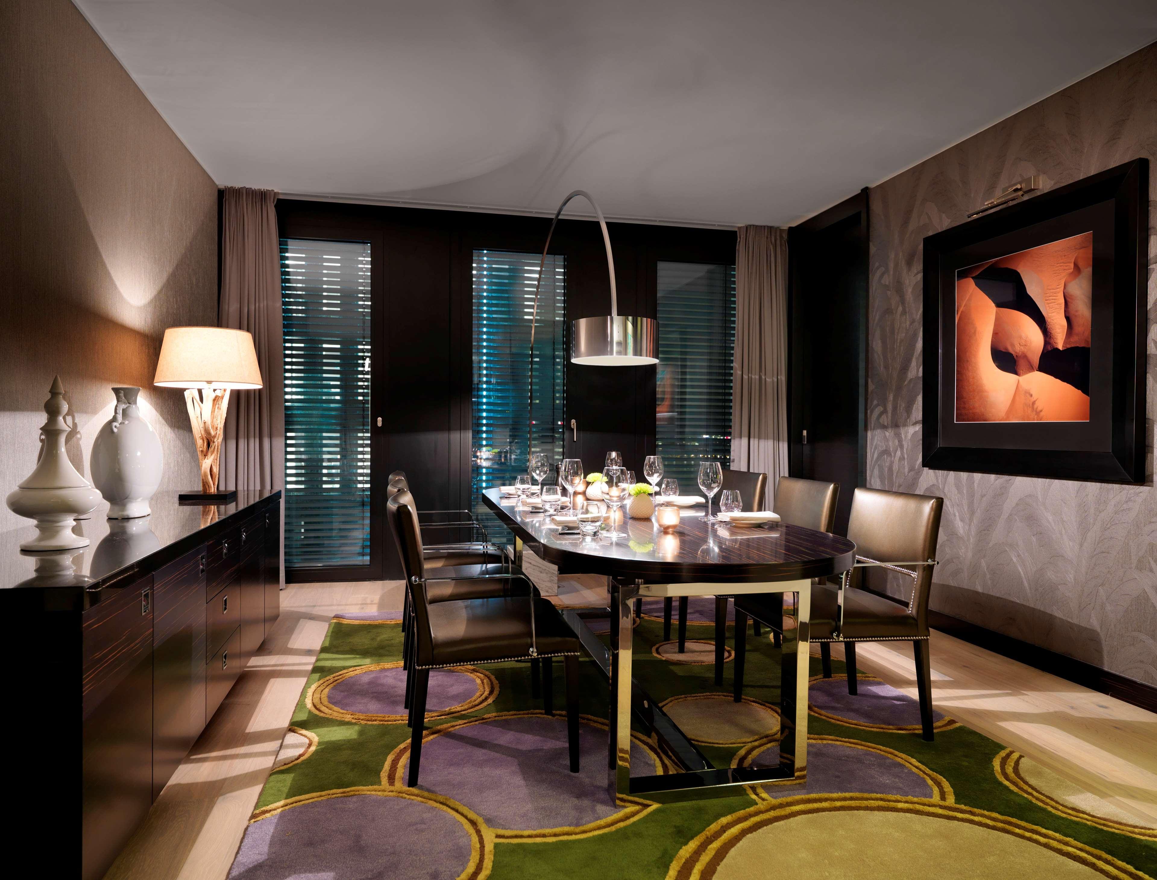 Hyatt Regency Dusseldorf Hotel Kültér fotó The dining room