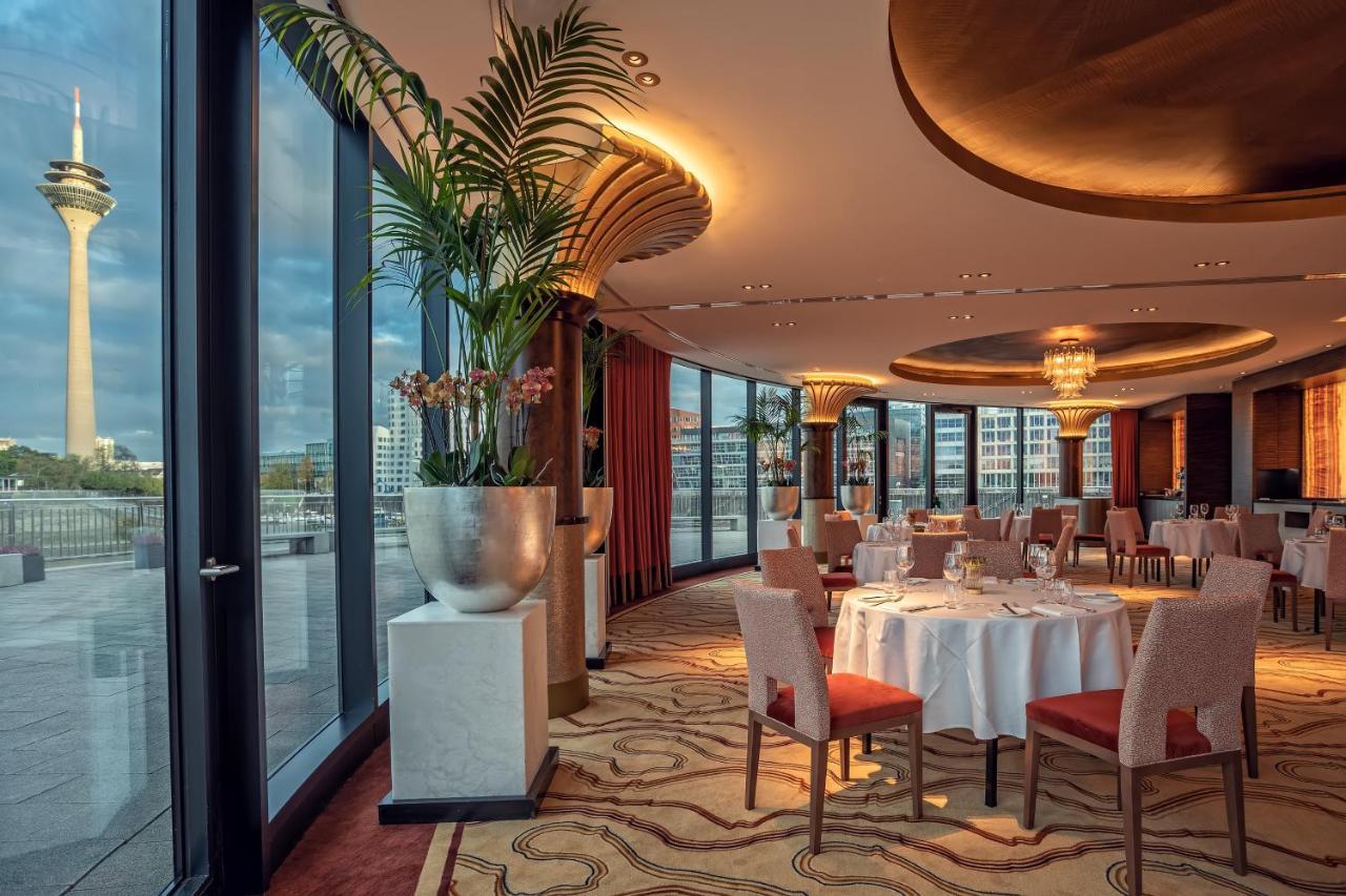 Hyatt Regency Dusseldorf Hotel Kültér fotó Restaurant