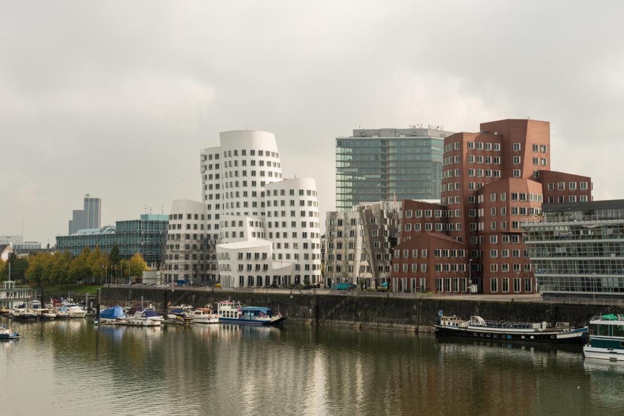 Hyatt Regency Dusseldorf Hotel Kültér fotó Neuer Zollhof