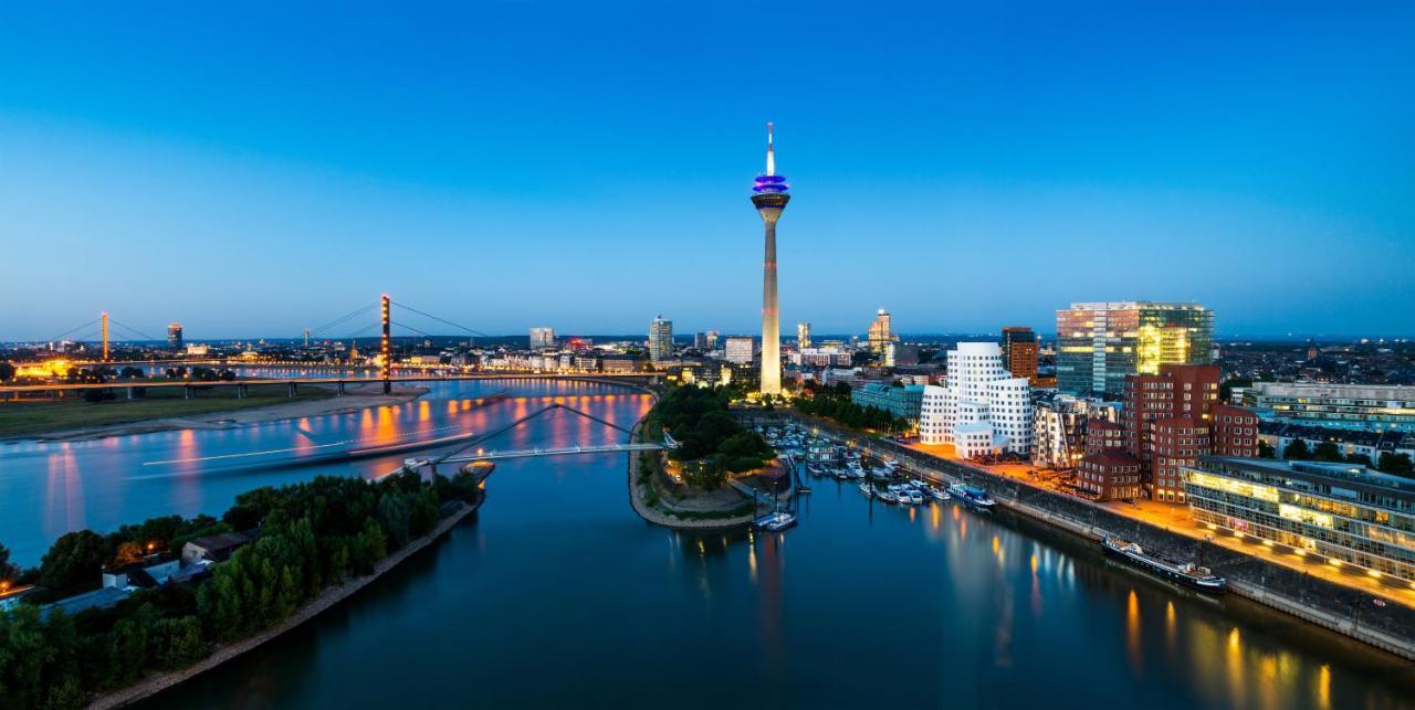 Hyatt Regency Dusseldorf Hotel Kültér fotó Düsseldorf