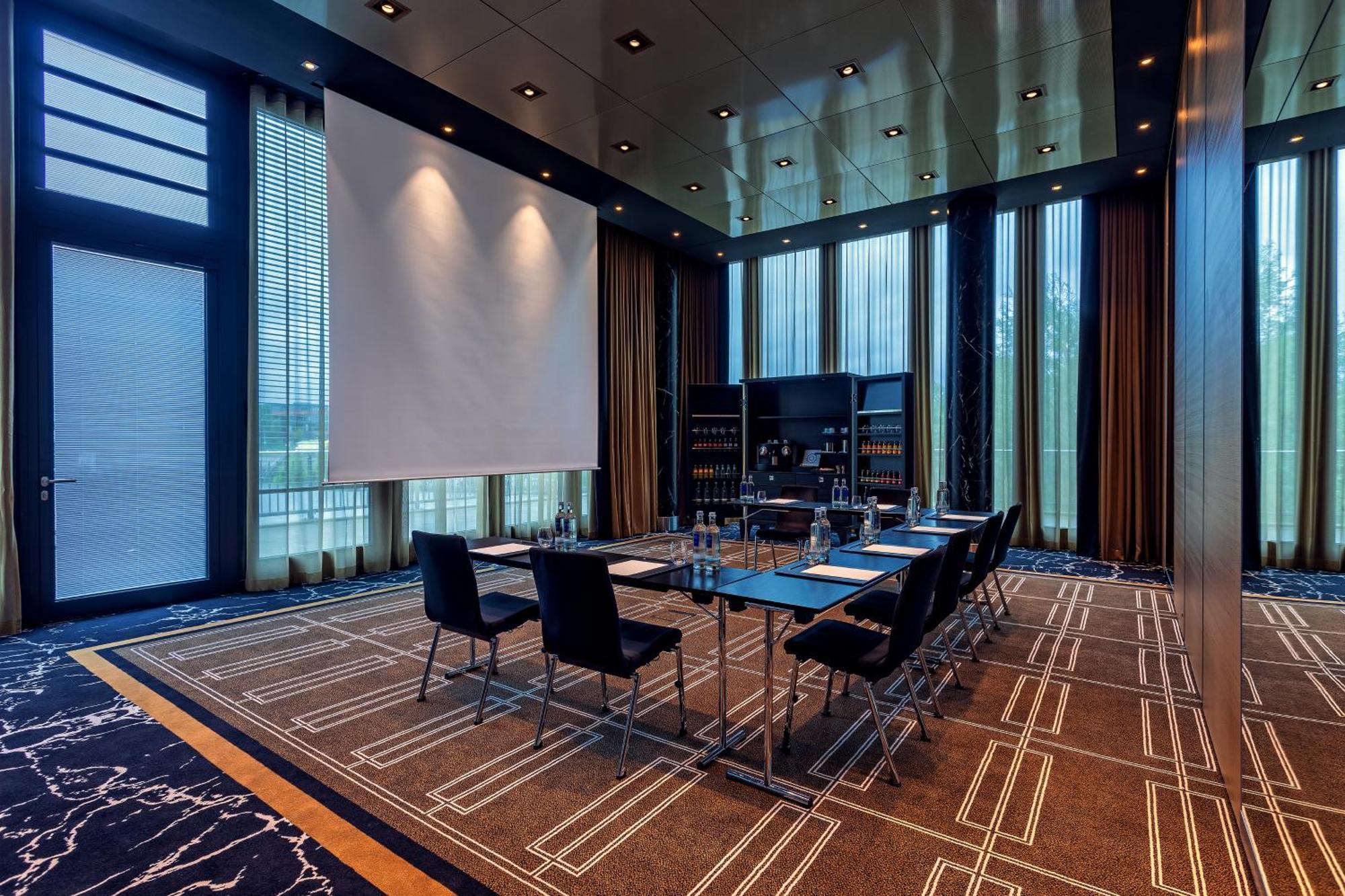Hyatt Regency Dusseldorf Hotel Kültér fotó Meeting room